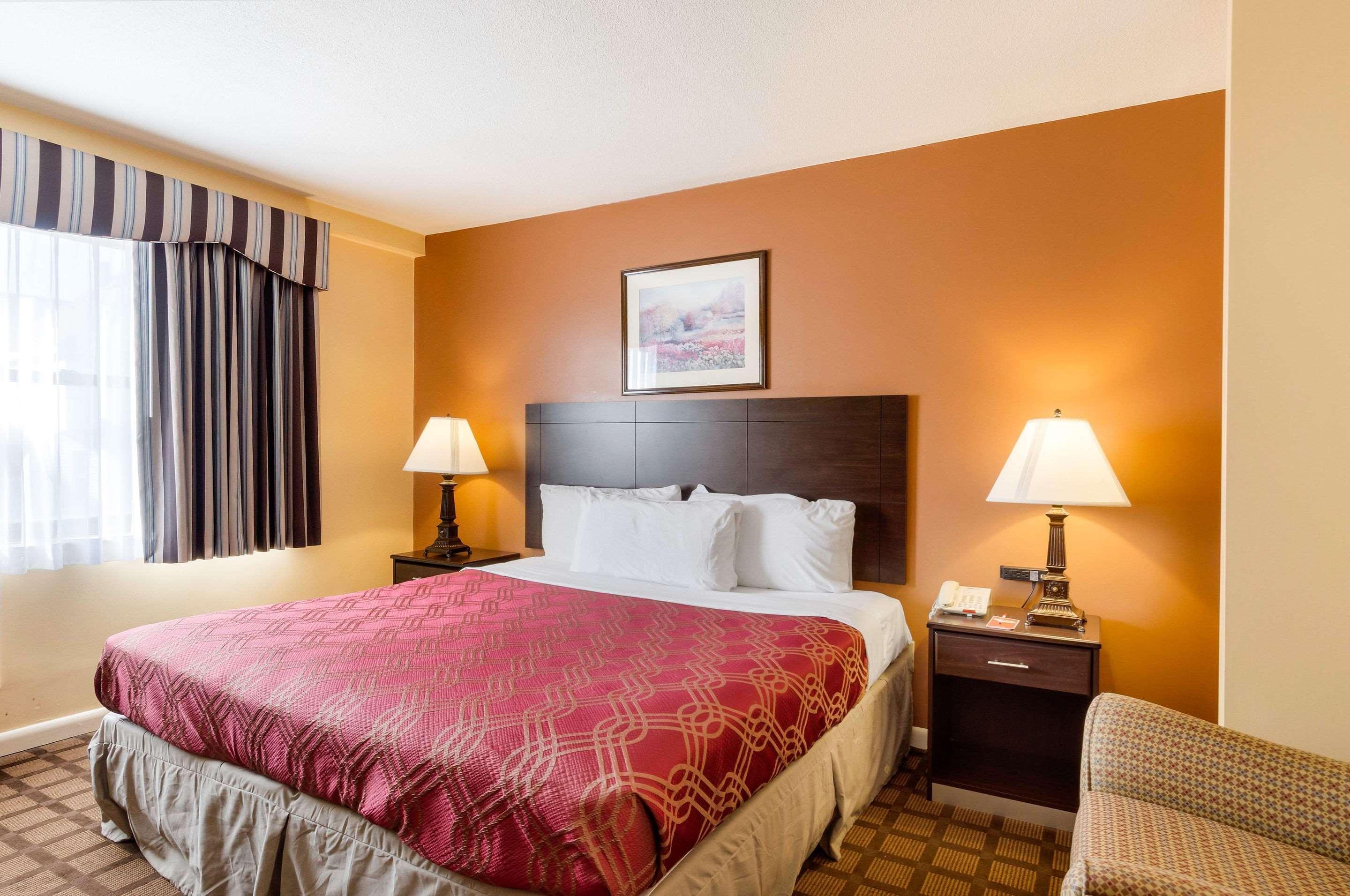 Econo Lodge Boston-Malden Exterior photo
